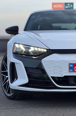 Купе Audi RS e-tron GT 2024 в 
