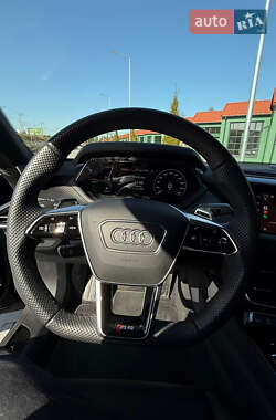 Купе Audi RS e-tron GT 2024 в 