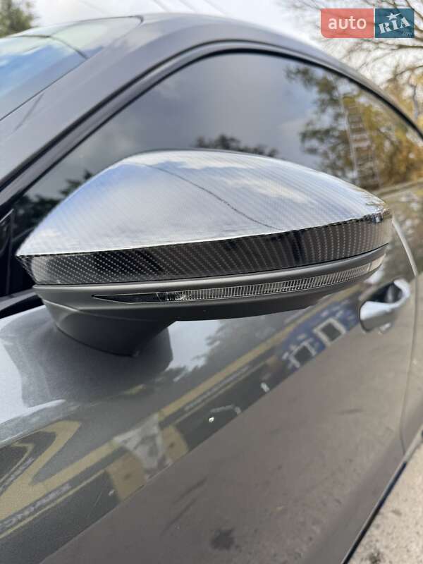 Купе Audi RS e-tron GT 2024 в Дніпрі