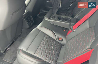Купе Audi RS e-tron GT 2021 в 