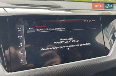 Купе Audi RS e-tron GT 2021 в 