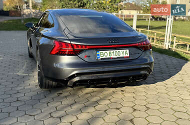 Купе Audi RS e-tron GT 2024 в 