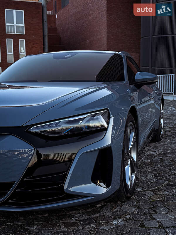 Купе Audi RS e-tron GT 2021 в Дніпрі