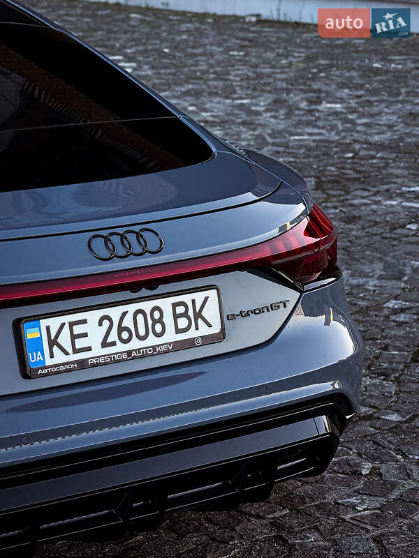 Купе Audi RS e-tron GT 2021 в Дніпрі