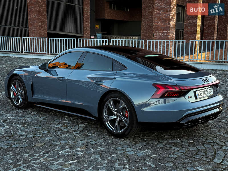 Купе Audi RS e-tron GT 2021 в Дніпрі