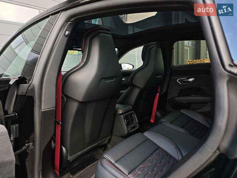 Купе Audi RS e-tron GT 2023 в Луцьку фото 56 Купе Audi RS e-tron GT 2023 в Луцьку