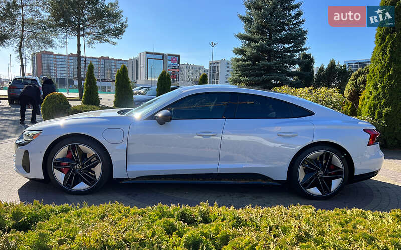 Купе Audi RS e-tron GT 2021 в Львові