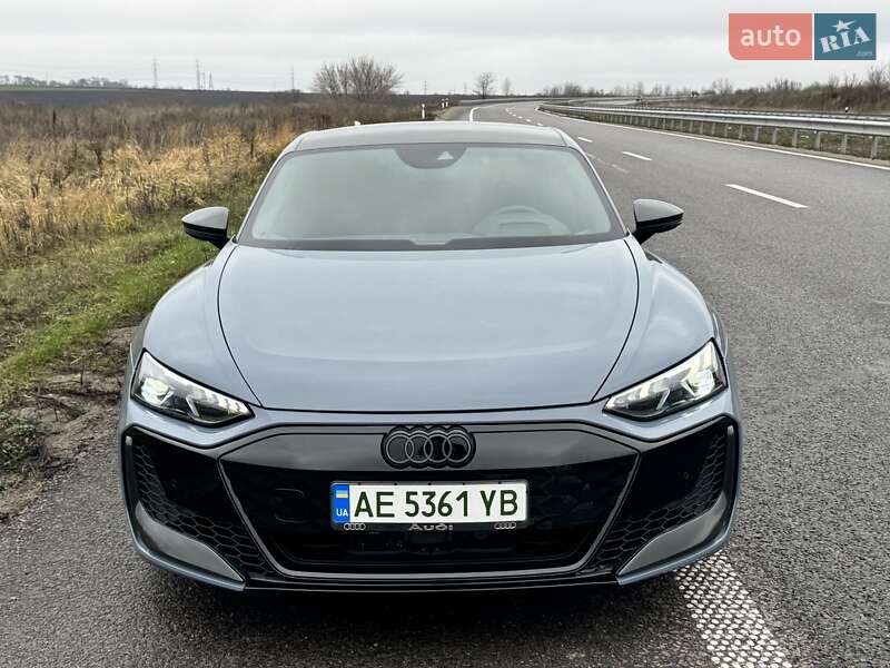 Купе Audi RS e-tron GT 2024 в Дніпрі