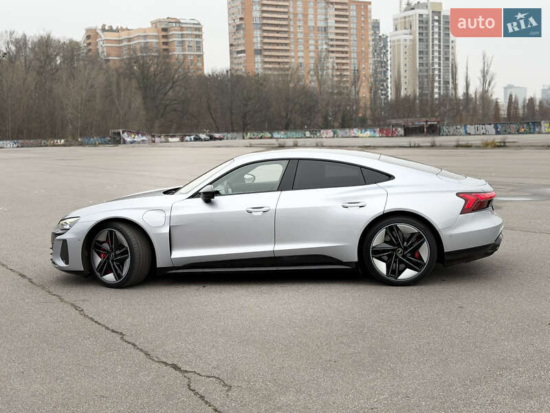 Купе Audi RS e-tron GT 2022 в Києві