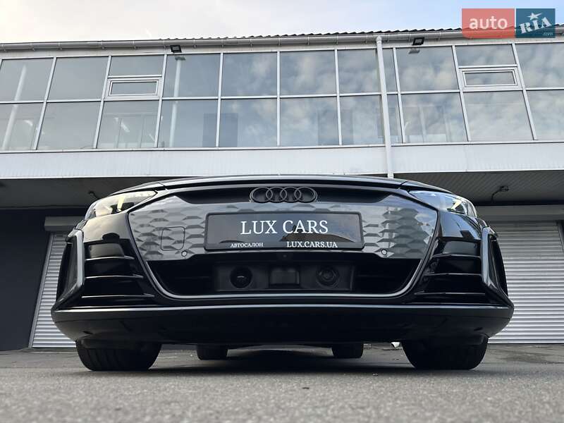 Купе Audi RS e-tron GT 2023 в Киеве
