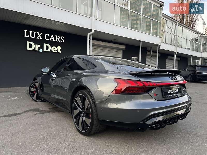 Купе Audi RS e-tron GT 2023 в Киеве