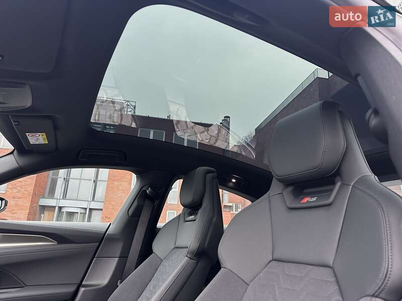 Купе Audi RS e-tron GT 2023 в Днепре