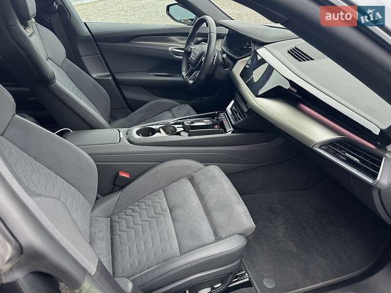 Купе Audi RS e-tron GT 2023 в Днепре