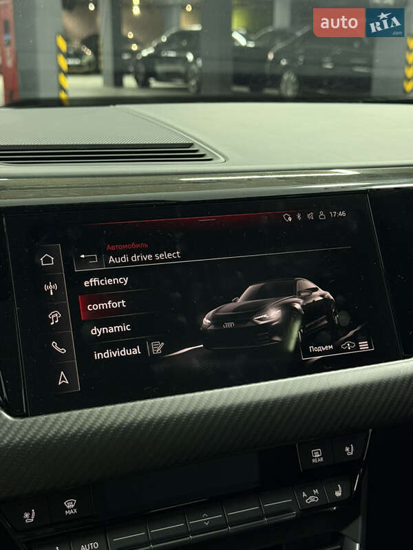 Купе Audi RS e-tron GT 2023 в Одесі