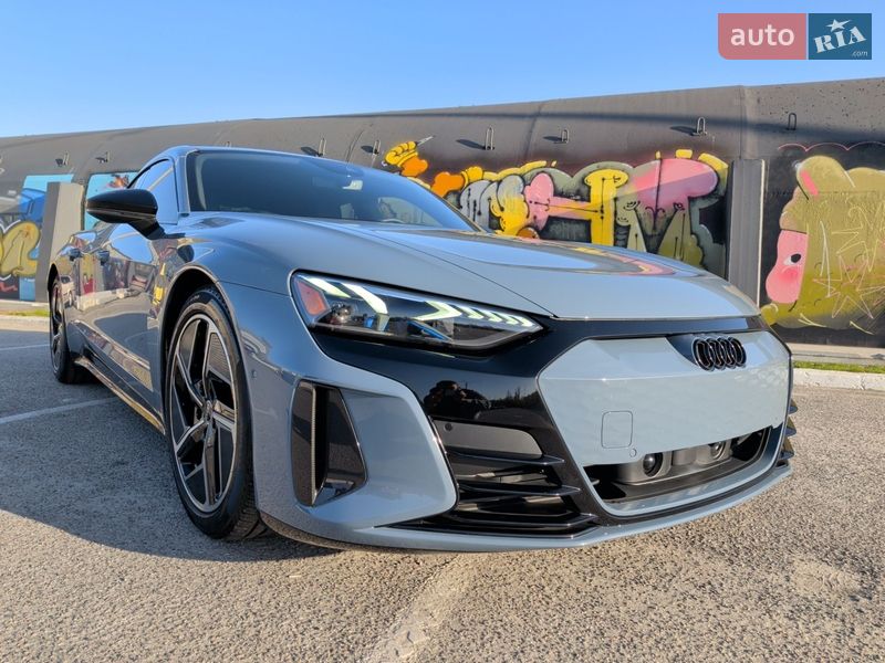 Купе Audi RS e-tron GT 2024 в Киеве