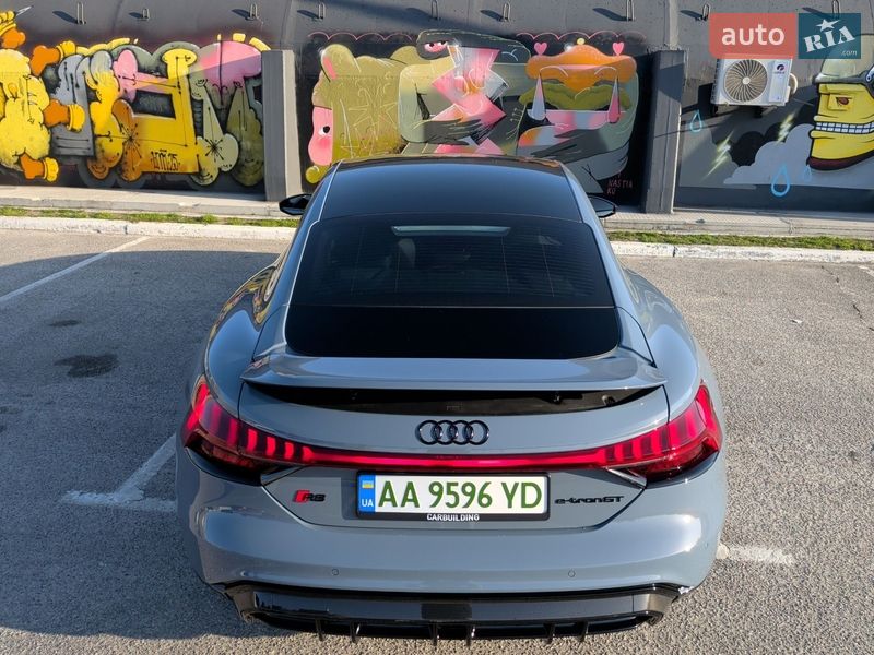 Купе Audi RS e-tron GT 2024 в Киеве