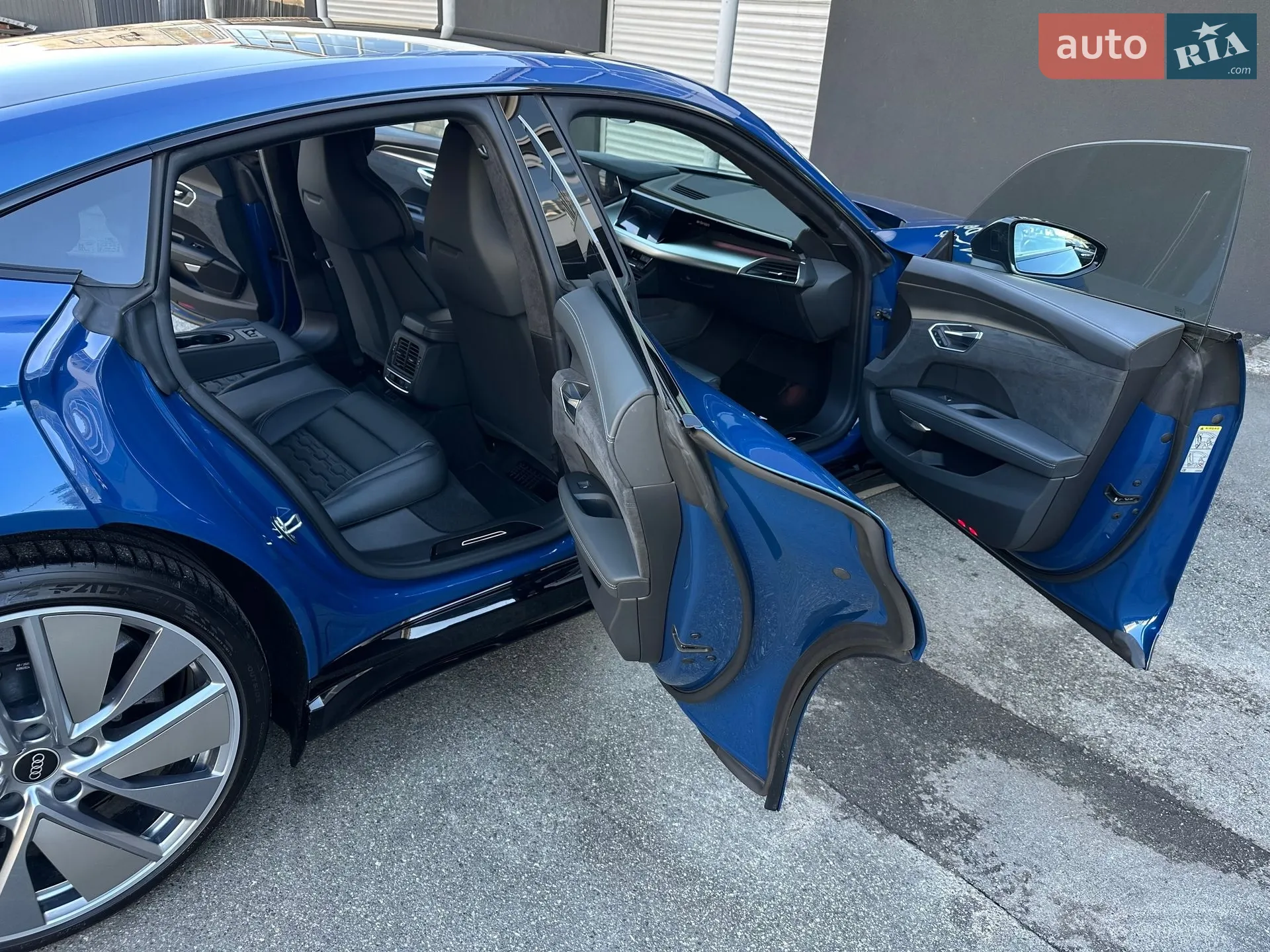 2022 Audi RS e-tron GT - мініатюра 48