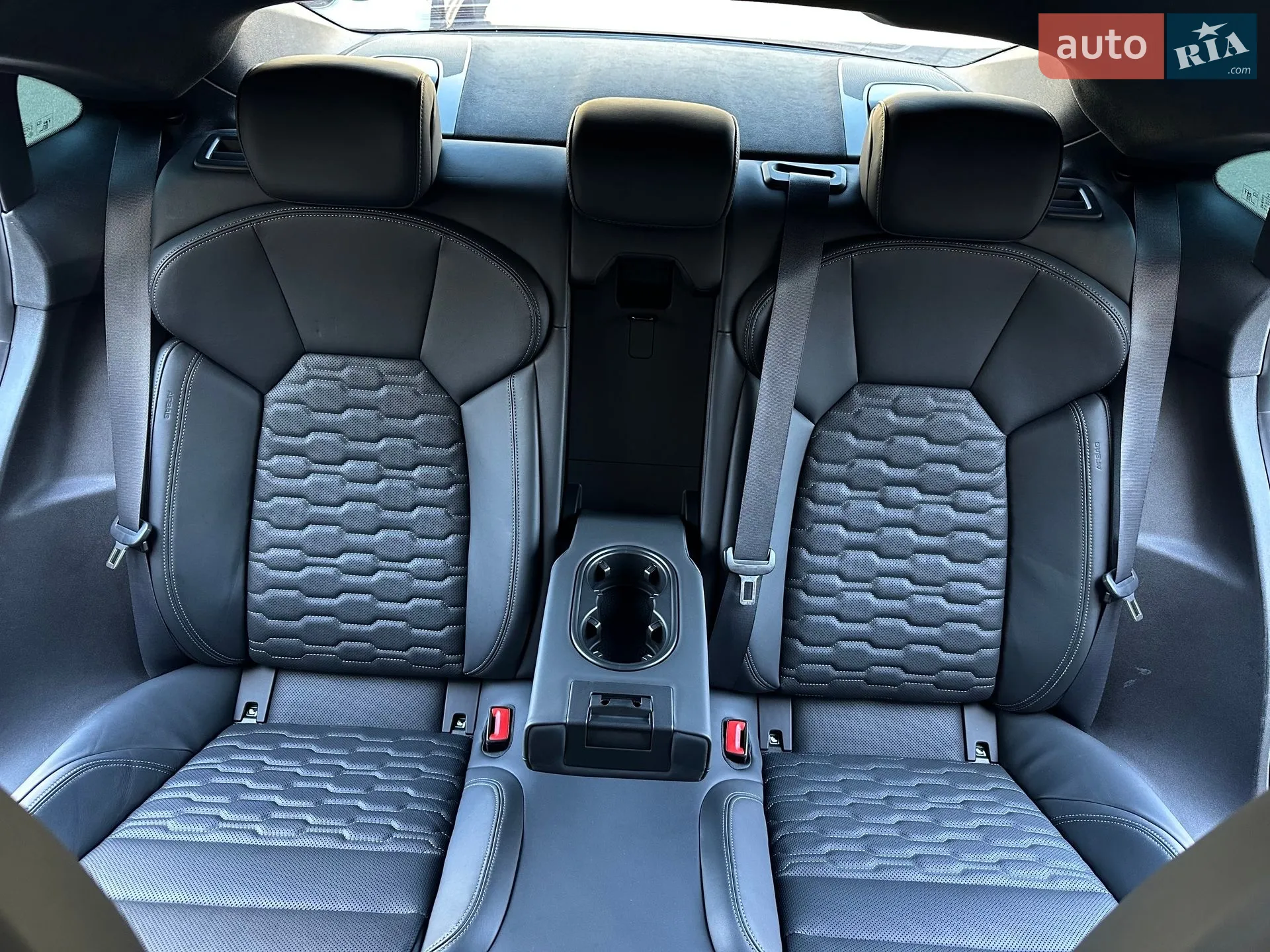 2022 Audi RS e-tron GT - мініатюра 75