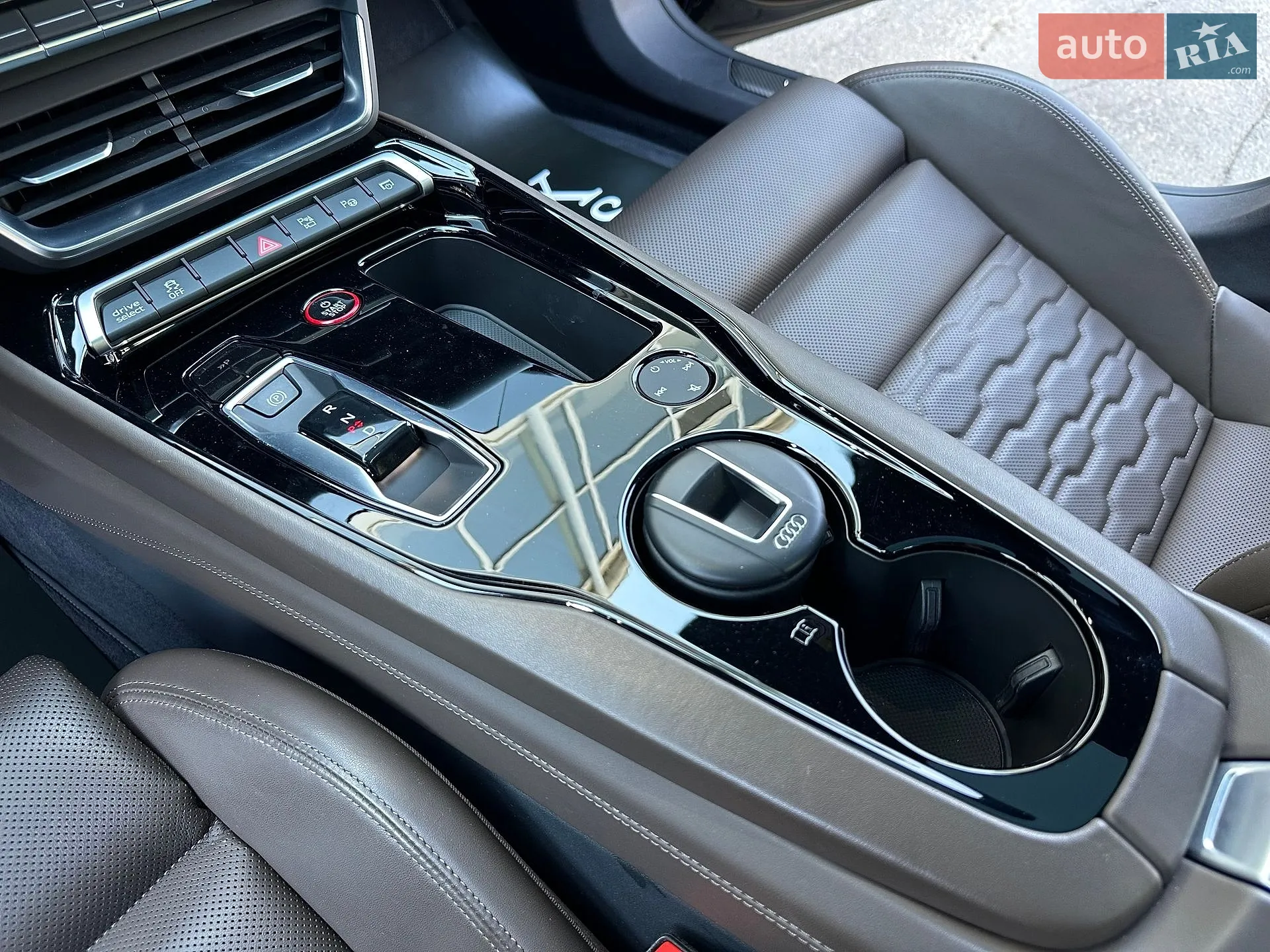 2024 Audi RS e-tron GT - мініатюра 61