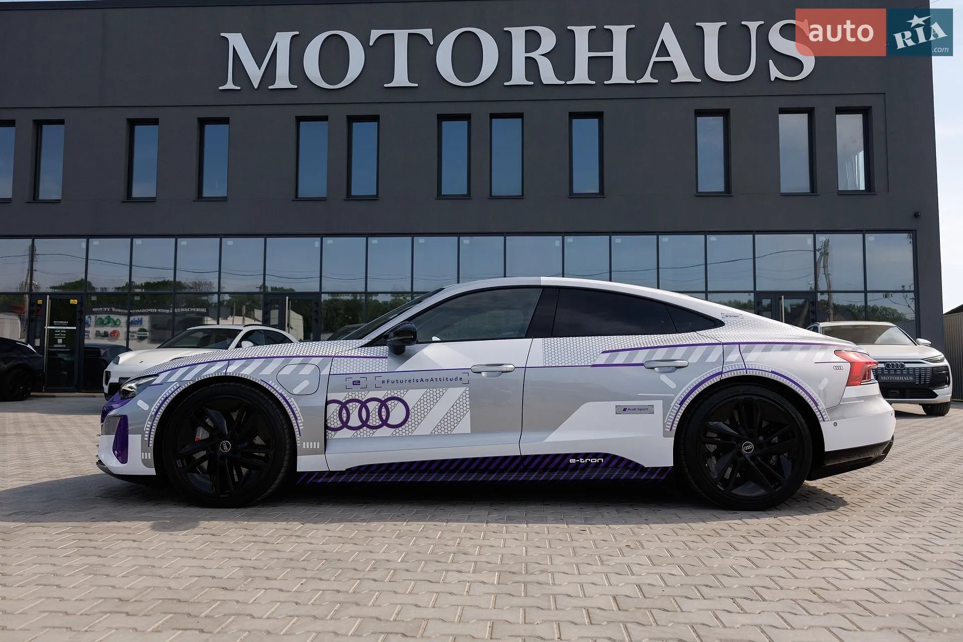 2024 Audi RS e-tron GT - мініатюра 8