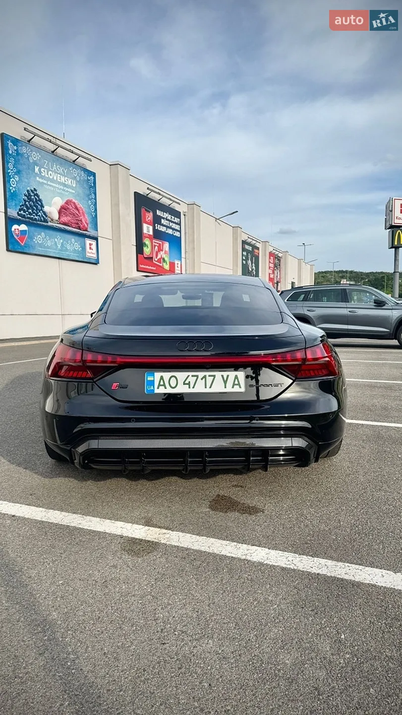 2021 Audi RS e-tron GT - мініатюра 8