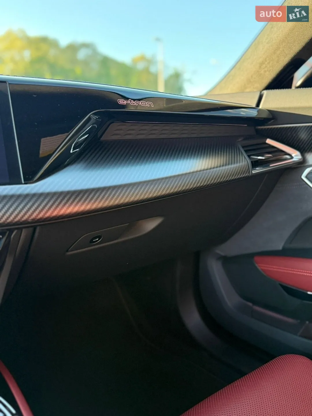 2022 Audi RS e-tron GT - мініатюра 33