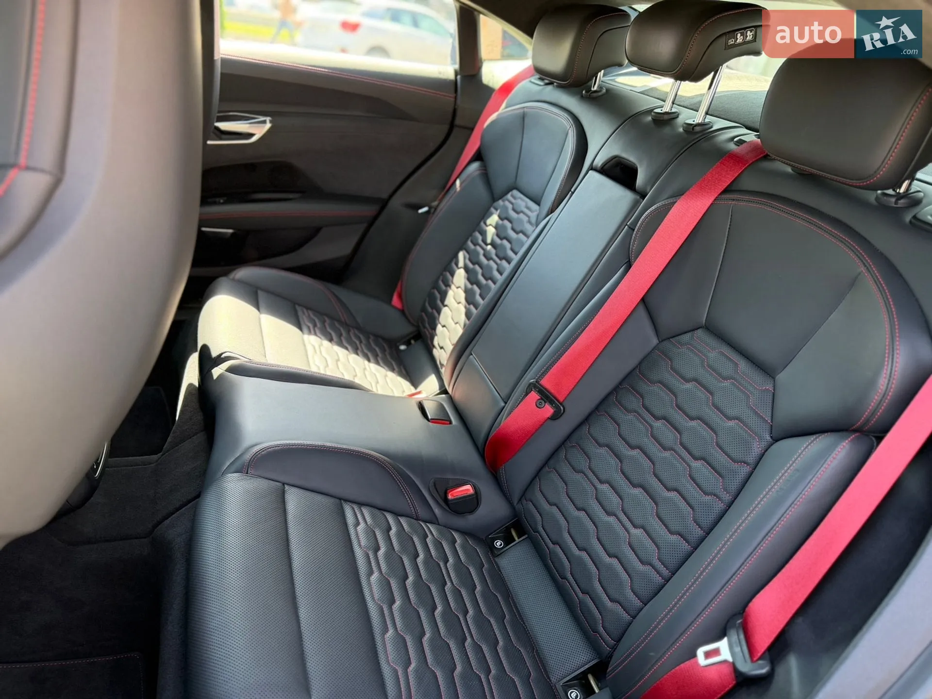 2023 Audi RS e-tron GT - мініатюра 34