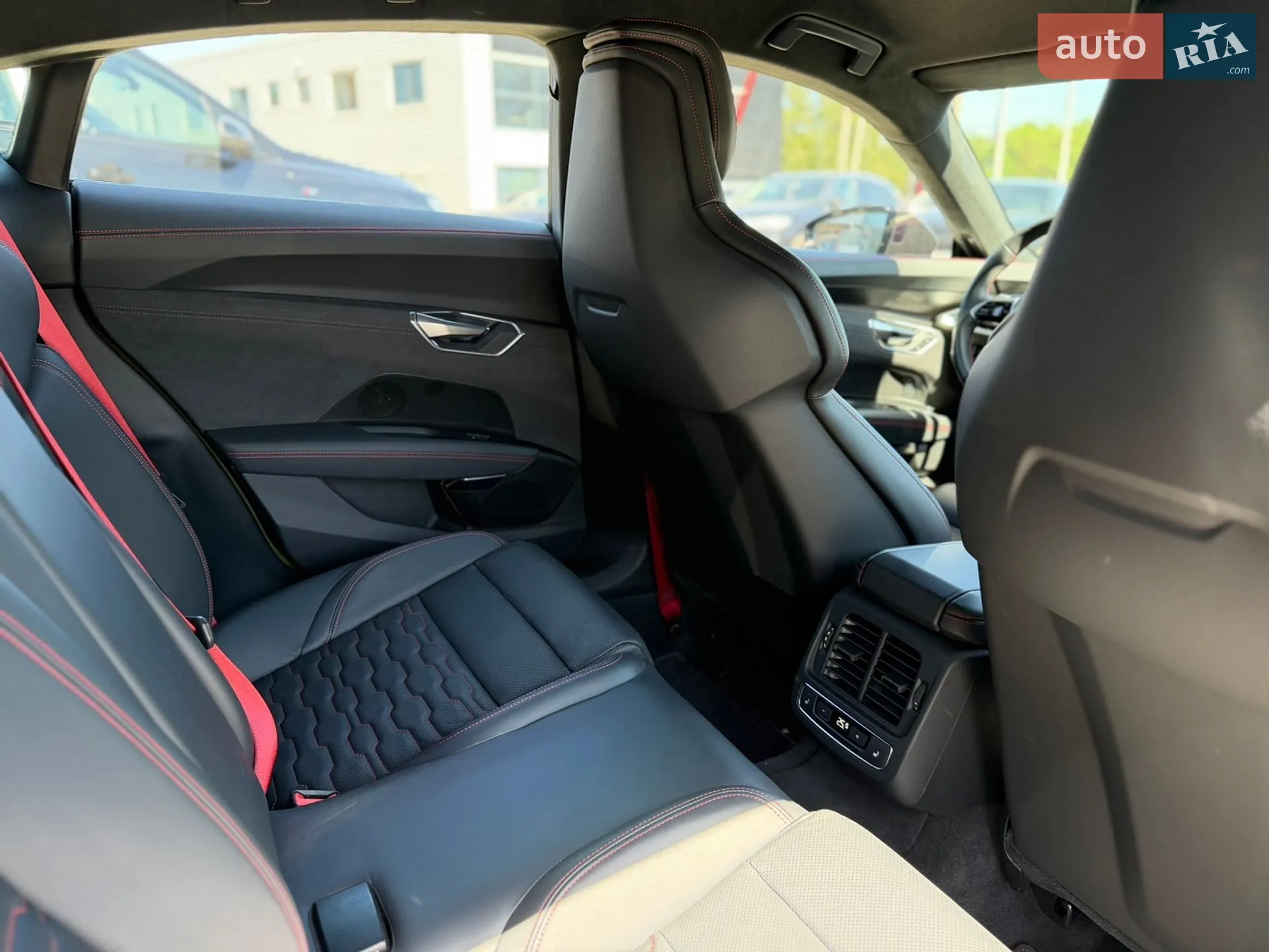 2023 Audi RS e-tron GT - мініатюра 40