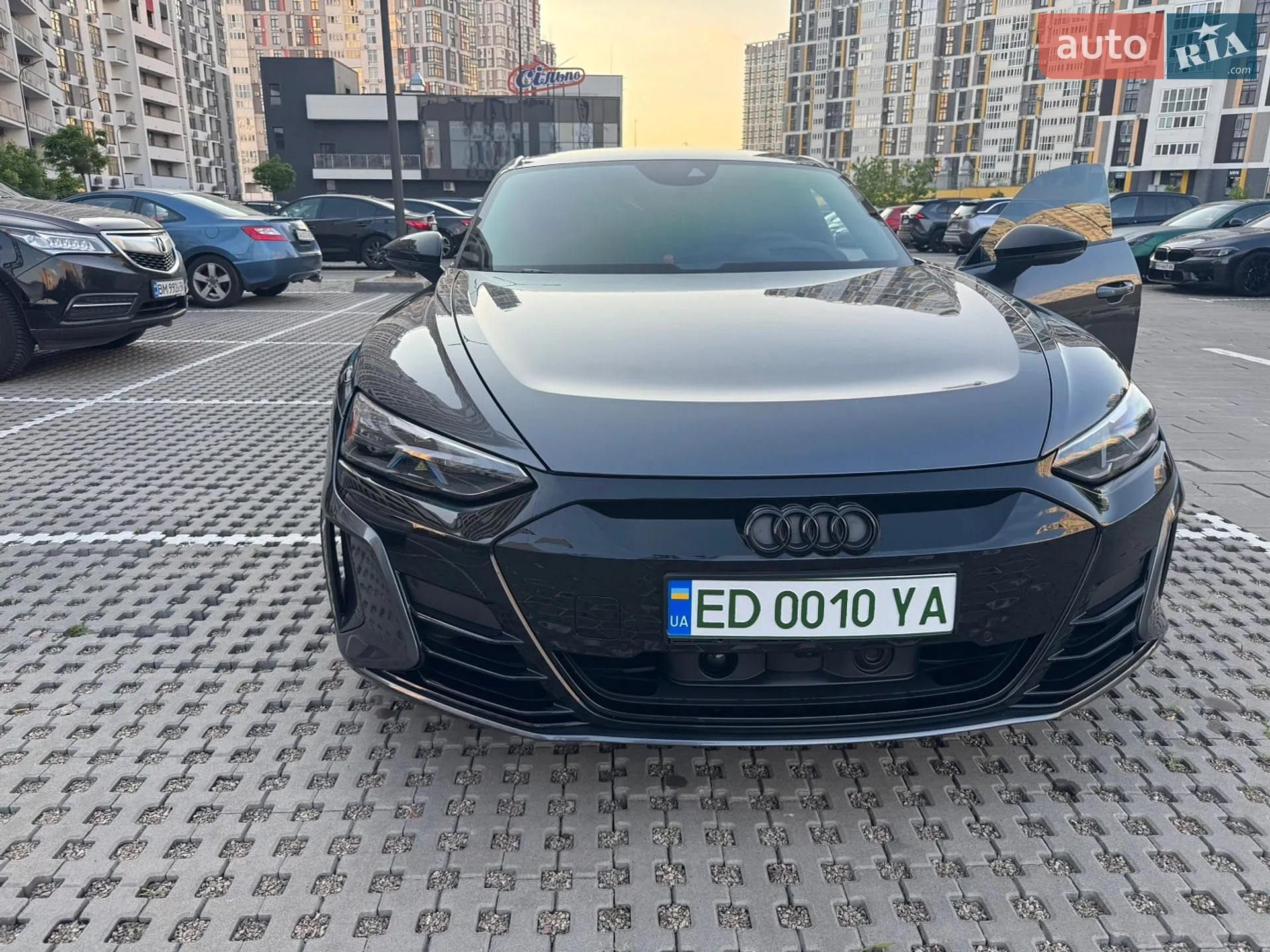 2024 Audi RS e-tron GT - мініатюра 10
