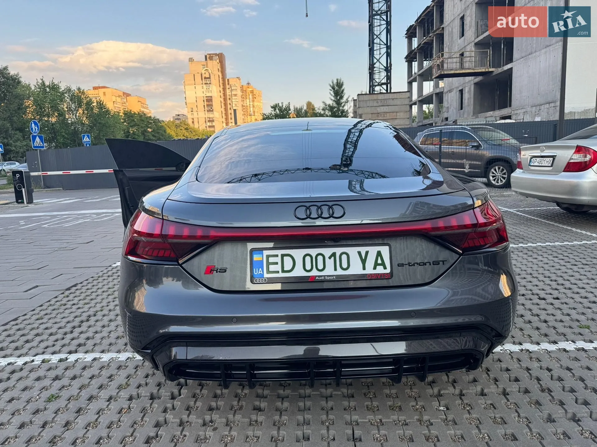 2024 Audi RS e-tron GT - мініатюра 15