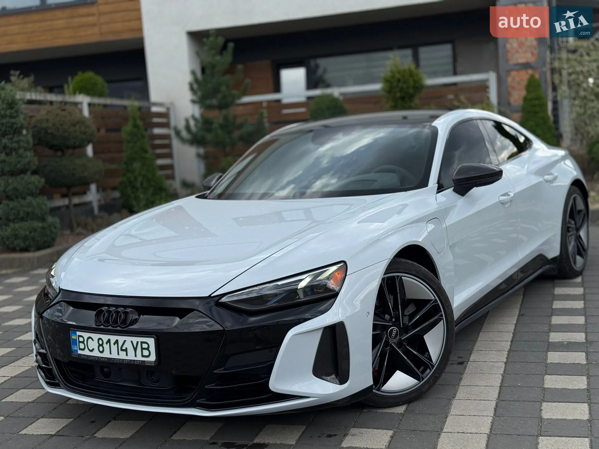 2021 Audi RS e-tron GT - мініатюра 8