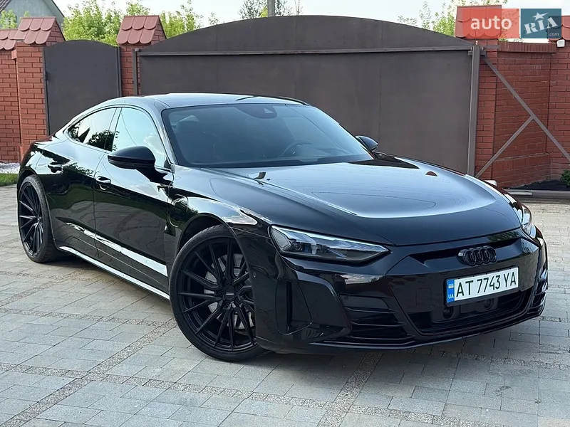 Audi RS e-tron GT 2021
