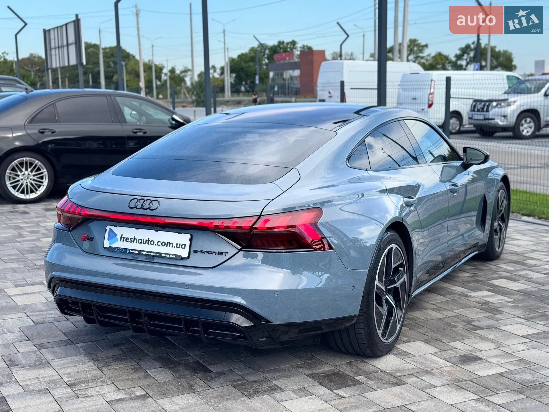 2021 Audi RS e-tron GT - мініатюра 14