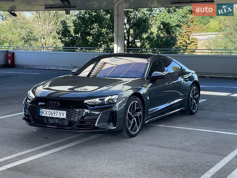 Audi RS e-tron GT 2021