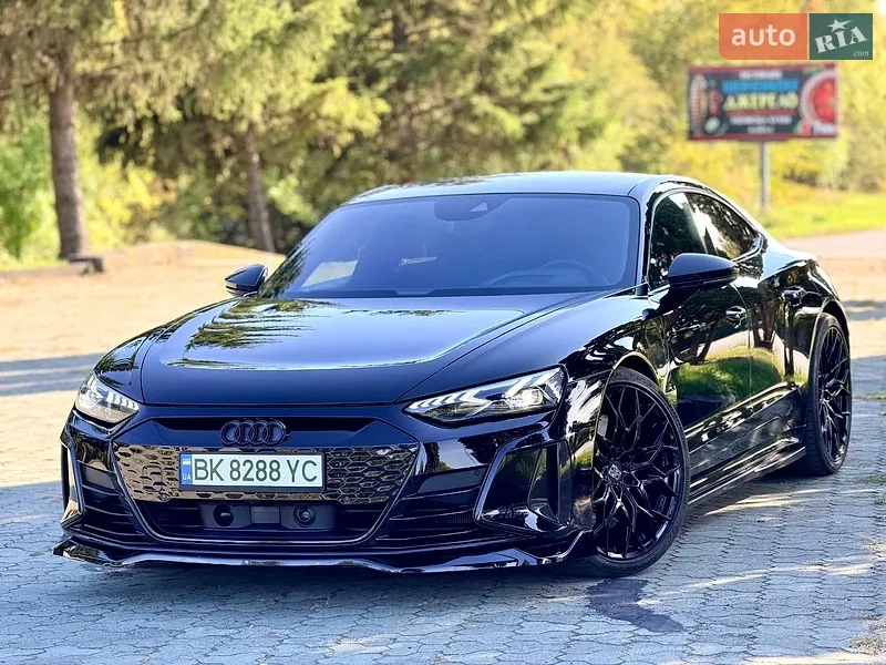 Audi RS e-tron GT 2021