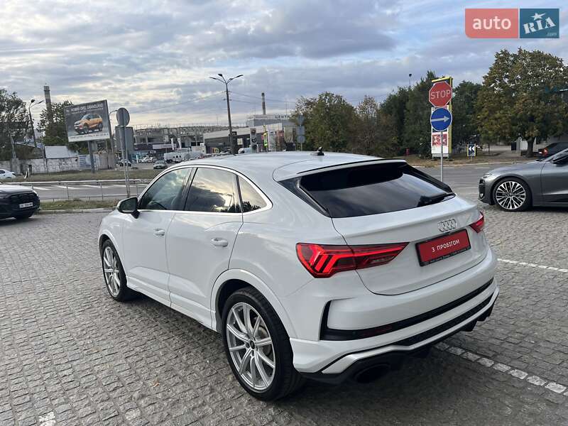 Внедорожник / Кроссовер Audi RS Q3 Sportback 2021 в Днепре