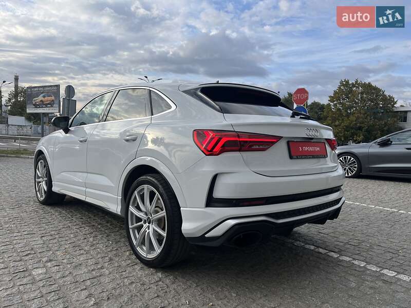 Внедорожник / Кроссовер Audi RS Q3 Sportback 2021 в Днепре