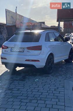 Позашляховик / Кросовер Audi RS Q3 2014 в 