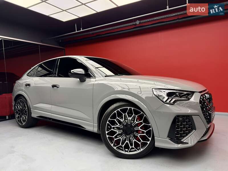 Позашляховик / Кросовер Audi RS Q3 2023 в Києві