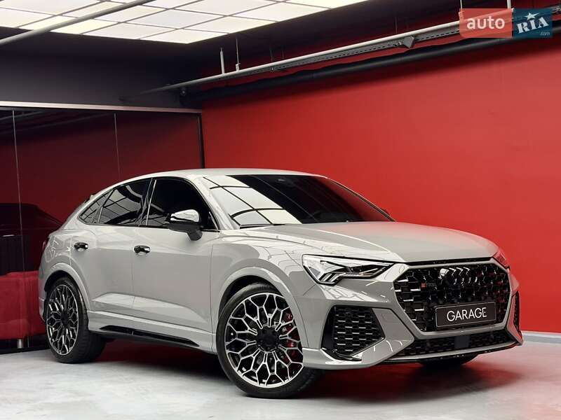 Позашляховик / Кросовер Audi RS Q3 2023 в Києві