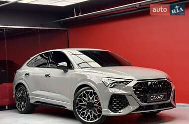Внедорожник / Кроссовер Audi RS Q3 2023 в 