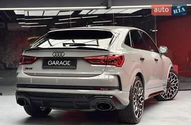Внедорожник / Кроссовер Audi RS Q3 2023 в 