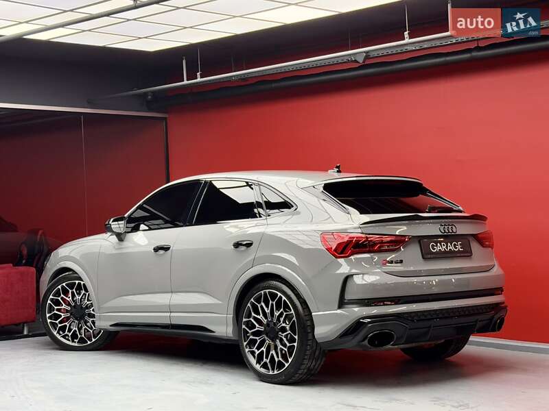 Позашляховик / Кросовер Audi RS Q3 2023 в Києві
