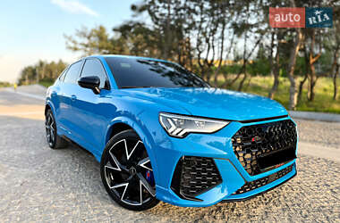 Внедорожник / Кроссовер Audi RS Q3 2023 в 