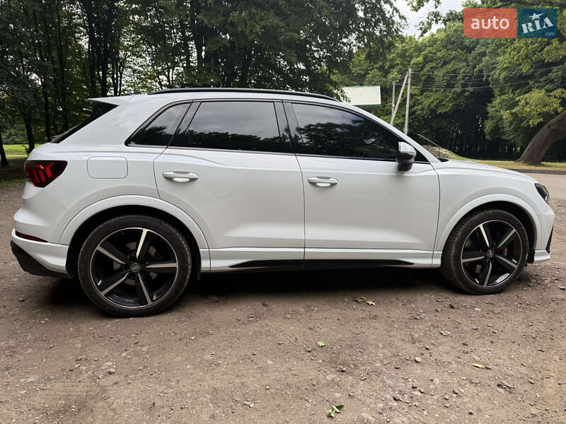 Позашляховик / Кросовер Audi RS Q3 2019 в Львові