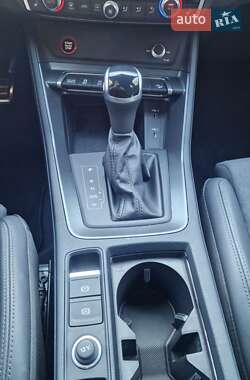 Внедорожник / Кроссовер Audi RS Q3 2024 в 
