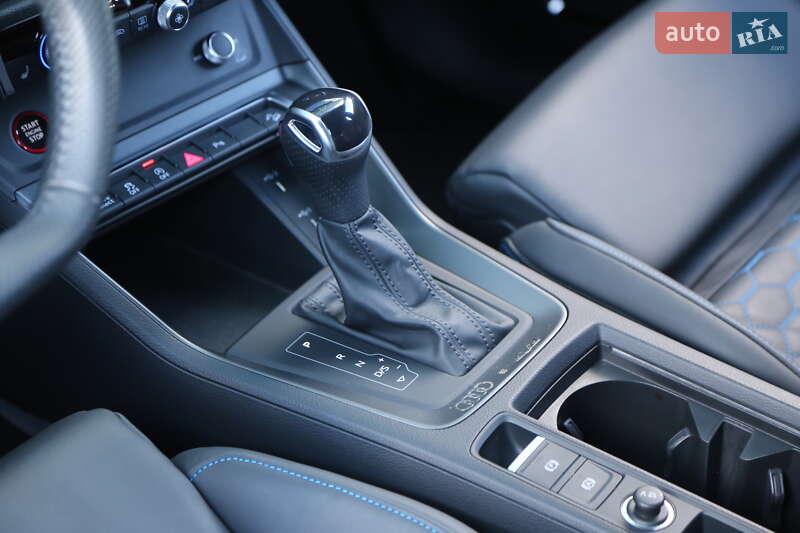 Внедорожник / Кроссовер Audi RS Q3 2021 в Киеве фото 23 Внедорожник / Кроссовер Audi RS Q3 2021 в Киеве