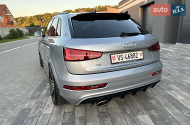 Позашляховик / Кросовер Audi RS Q3 2016 в  фото 11 Позашляховик / Кросовер Audi RS Q3 2016 в