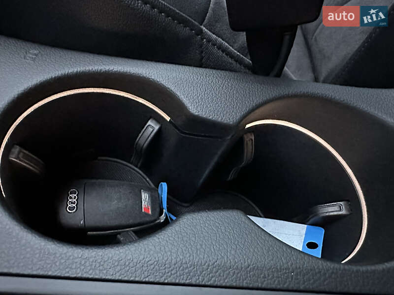 Внедорожник / Кроссовер Audi RS Q3 2016 в Луцке