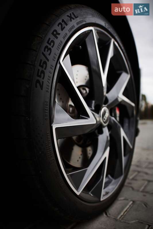 Позашляховик / Кросовер Audi RS Q3 2024 в Києві